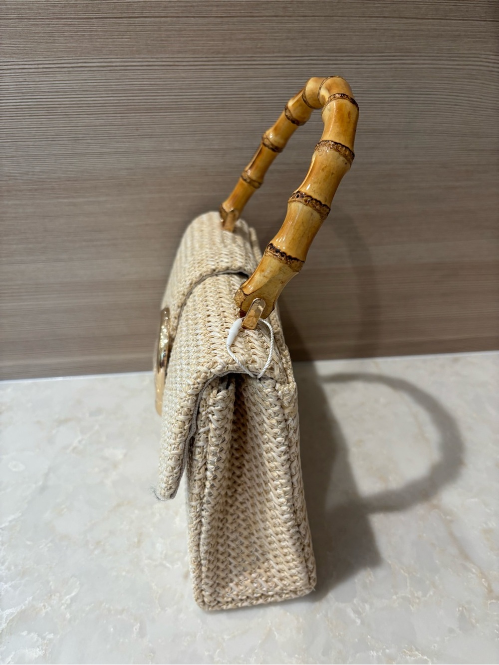 📚BTS sale📚 NWT Tommy Bahama woven handbag with gold horseshoe & bamboo strap - Picture 5 of 8